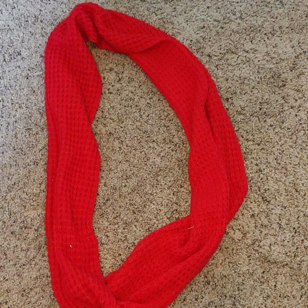 Infinity winter scarf